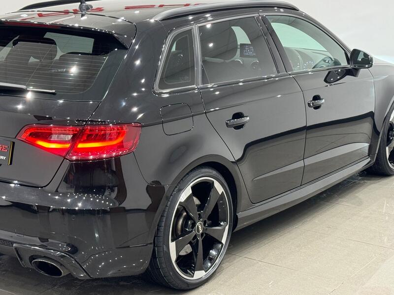 AUDI RS3