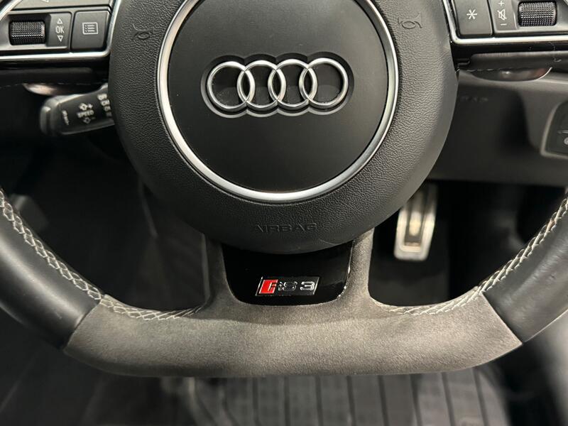 AUDI RS3