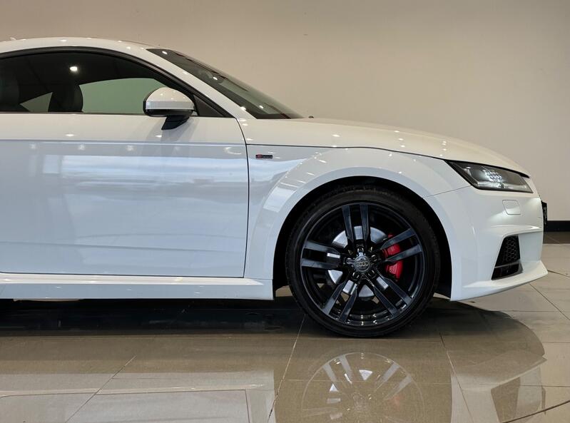 AUDI TT