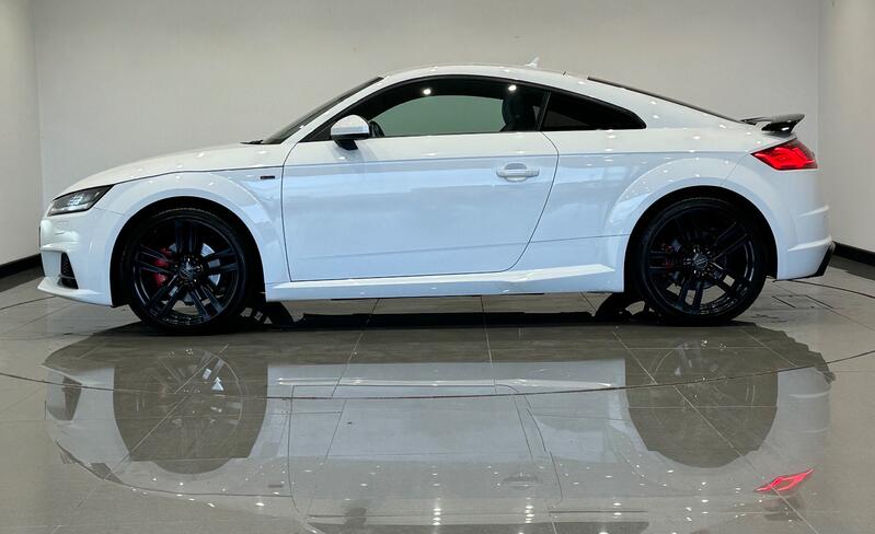 AUDI TT