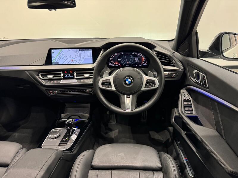 BMW 1 SERIES