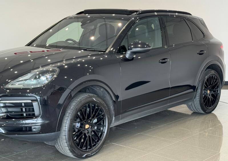 PORSCHE CAYENNE