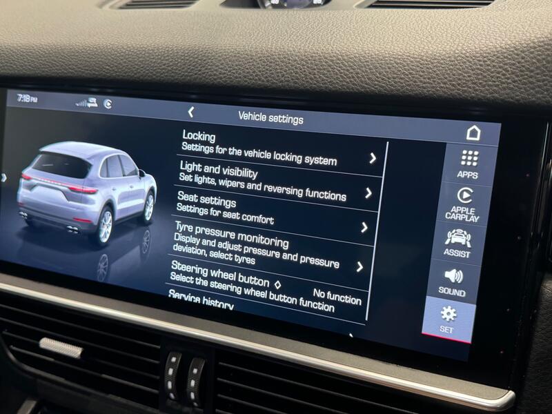 PORSCHE CAYENNE