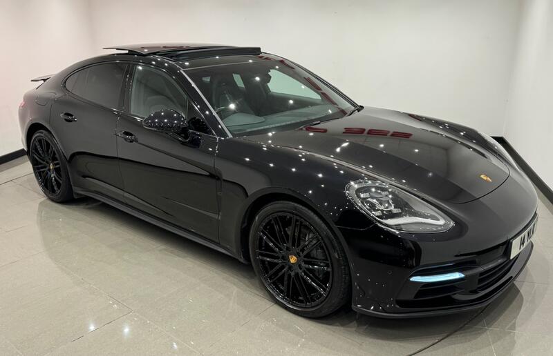 PORSCHE PANAMERA