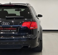 AUDI RS4