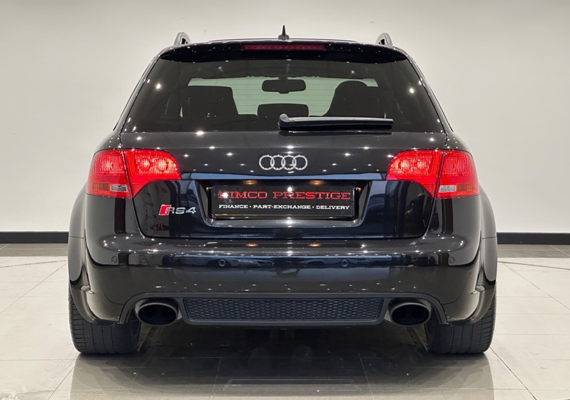 AUDI RS4