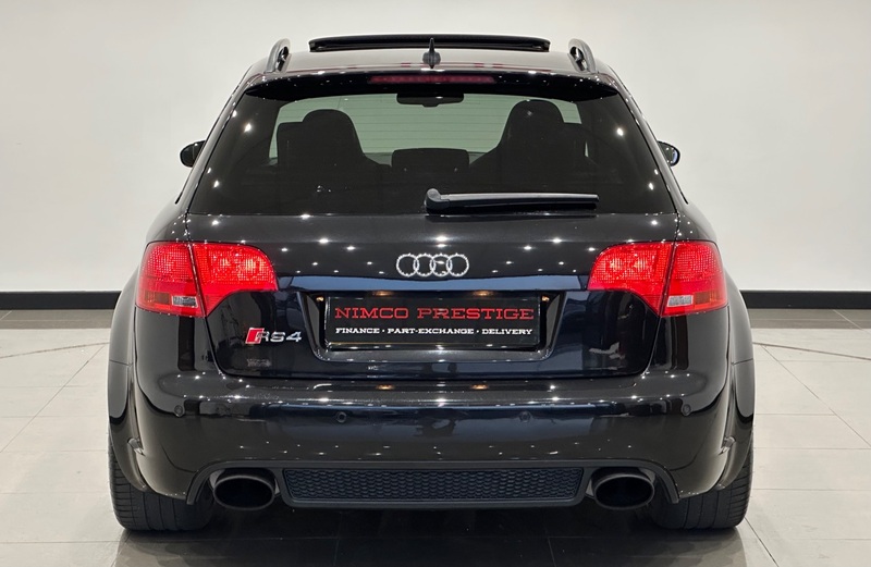 AUDI RS4
