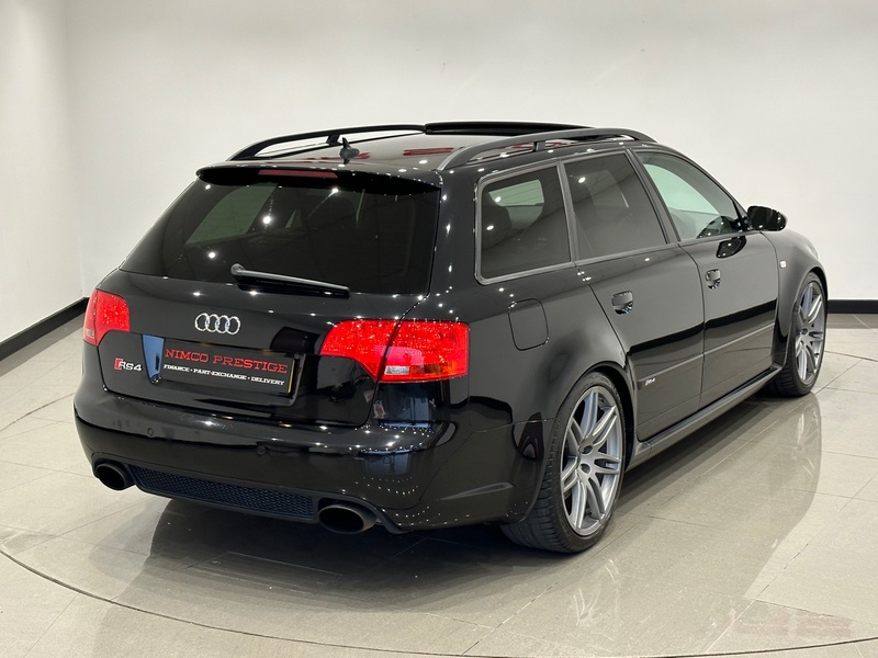 AUDI RS4