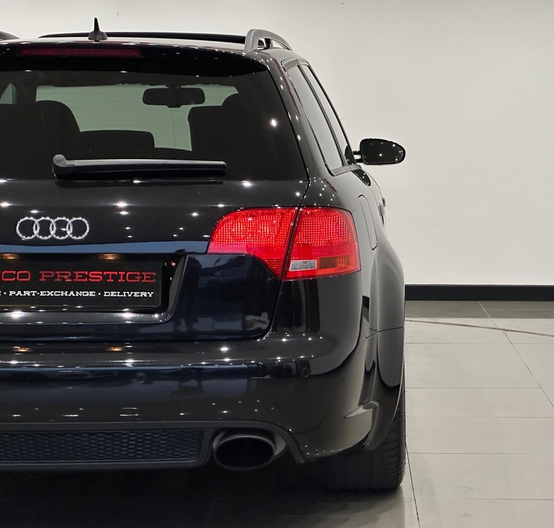 AUDI RS4