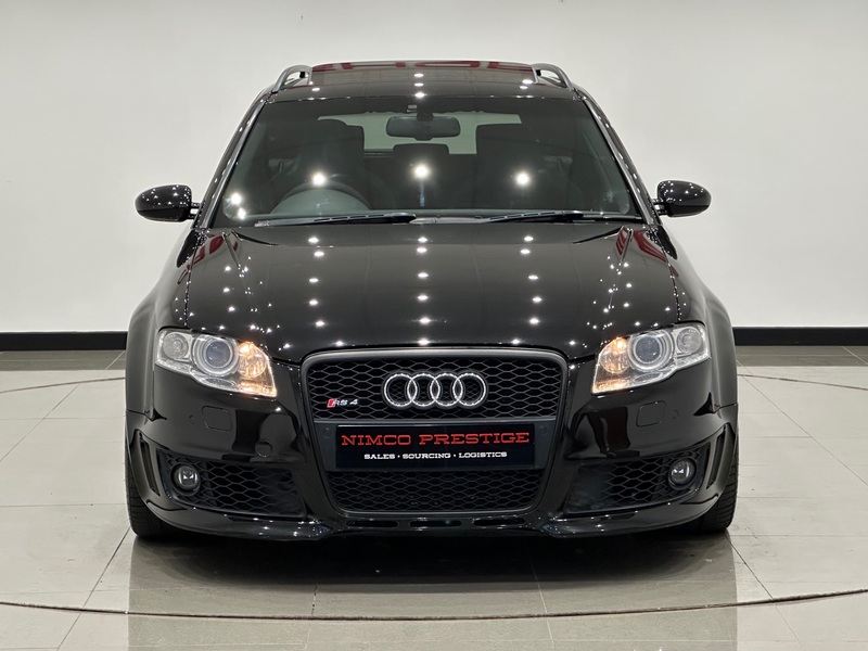 AUDI RS4